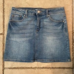RSQ jean skirt (SIZE 9)